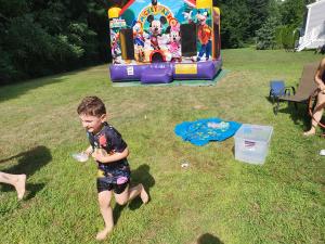 Max loads up on balloons during the water baloon fight