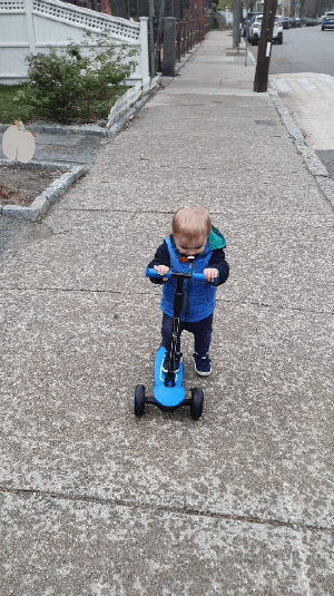 [📺 Mark rides his scooter](https://youtube.com/shorts/Ci_QpQqInEY)